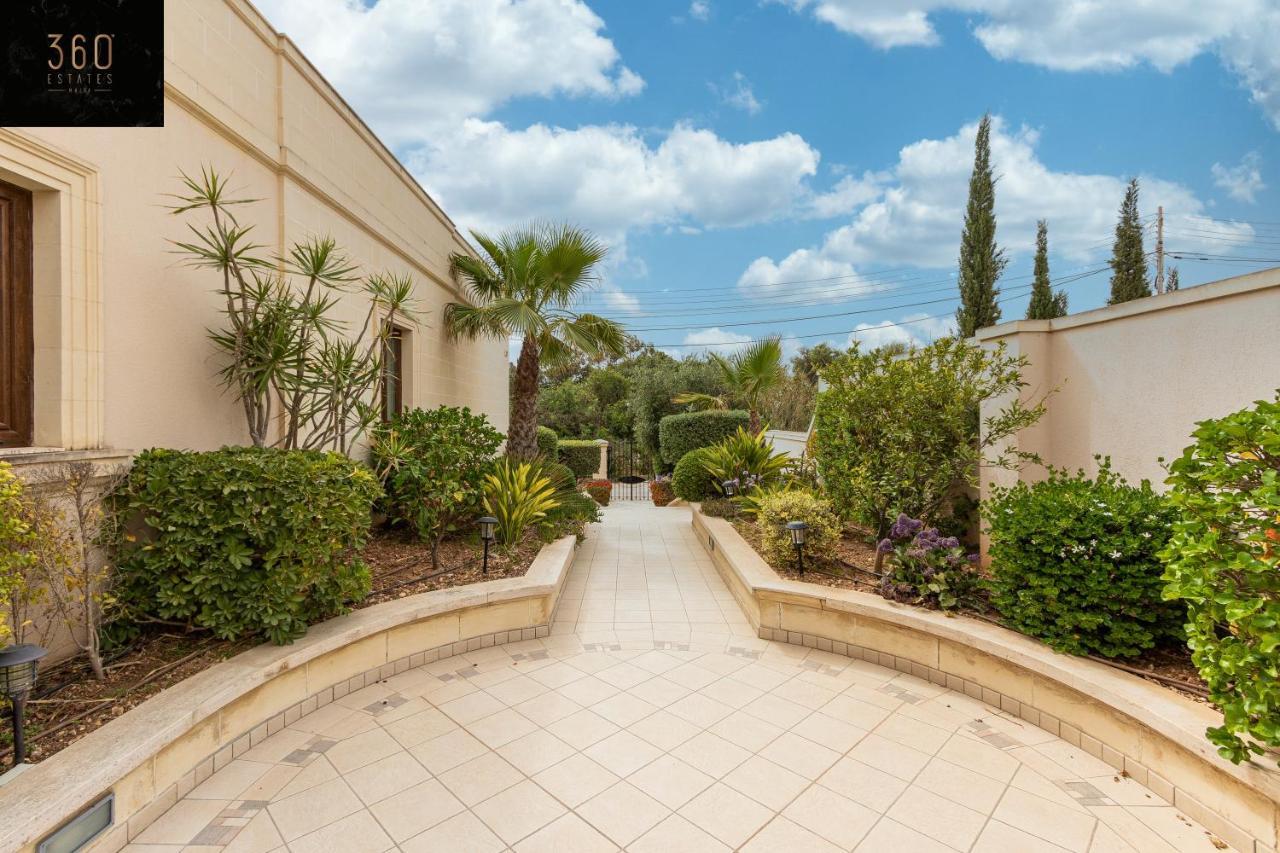 Lux Villa With Amazing Bbq, Pool Area & Wifi By 360 Estates Is-Swieqi Exterior photo