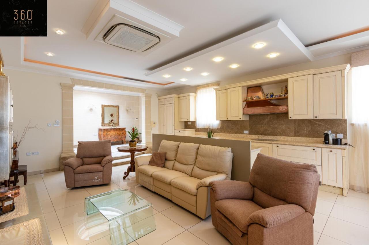 Lux Villa With Amazing Bbq, Pool Area & Wifi By 360 Estates Is-Swieqi Exterior photo